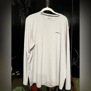 Men’s Patagonia Capilene Cool long sleeve top in excellent condition